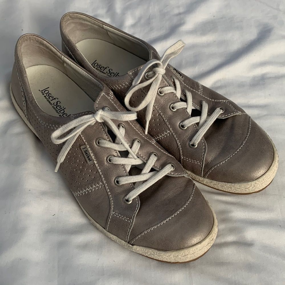 Josef Seibel Caspian leather sneaker